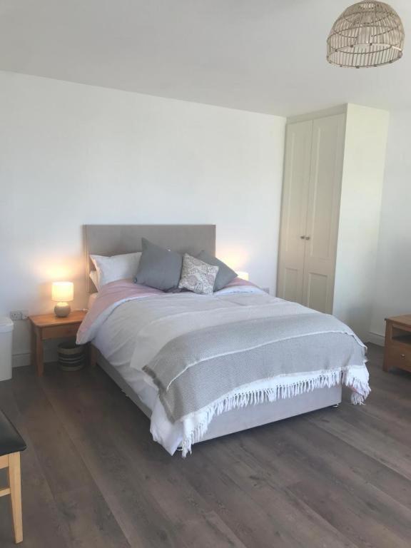 New Studio Near Lahinch, Doolin & Cliffs Of Moher Exteriör bild